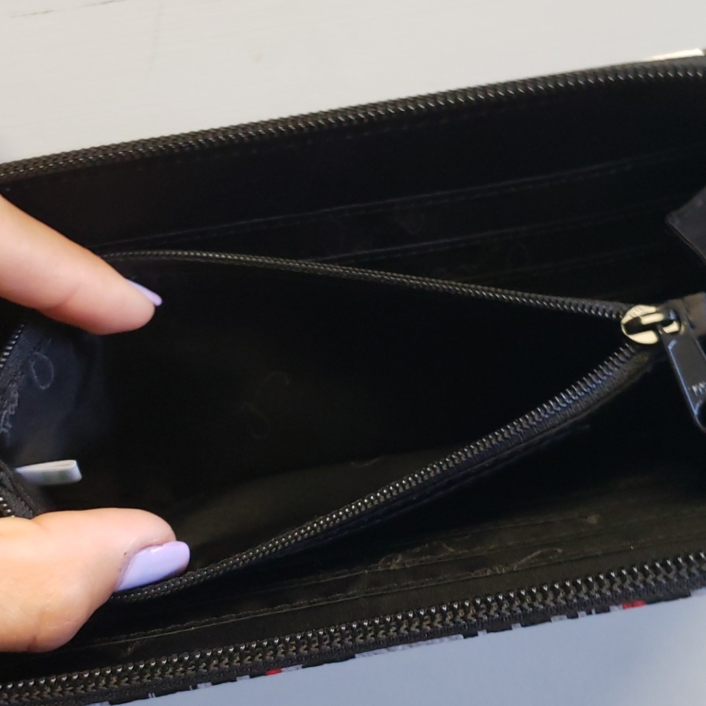 NWOT Vera Bradley Wallet - Picture 5 of 15